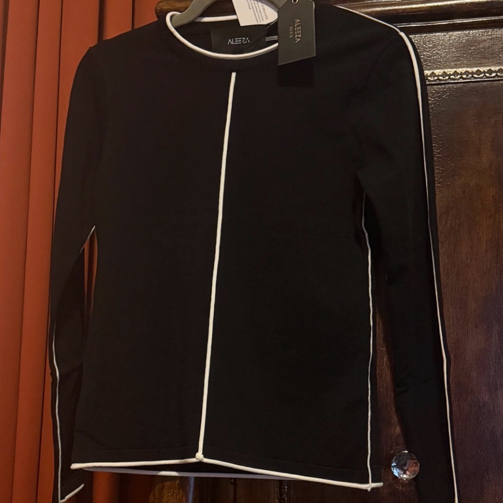 Aleeza Paris Knit Black Women's Top With White Trim